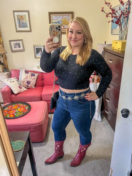 A little festive look for the season. 
Jeans are Good American and 30% off NOW with code GIFT30
I wear size 15
Long sleeve drop size L 

#LTKsalealert #LTKHoliday #LTKmidsize