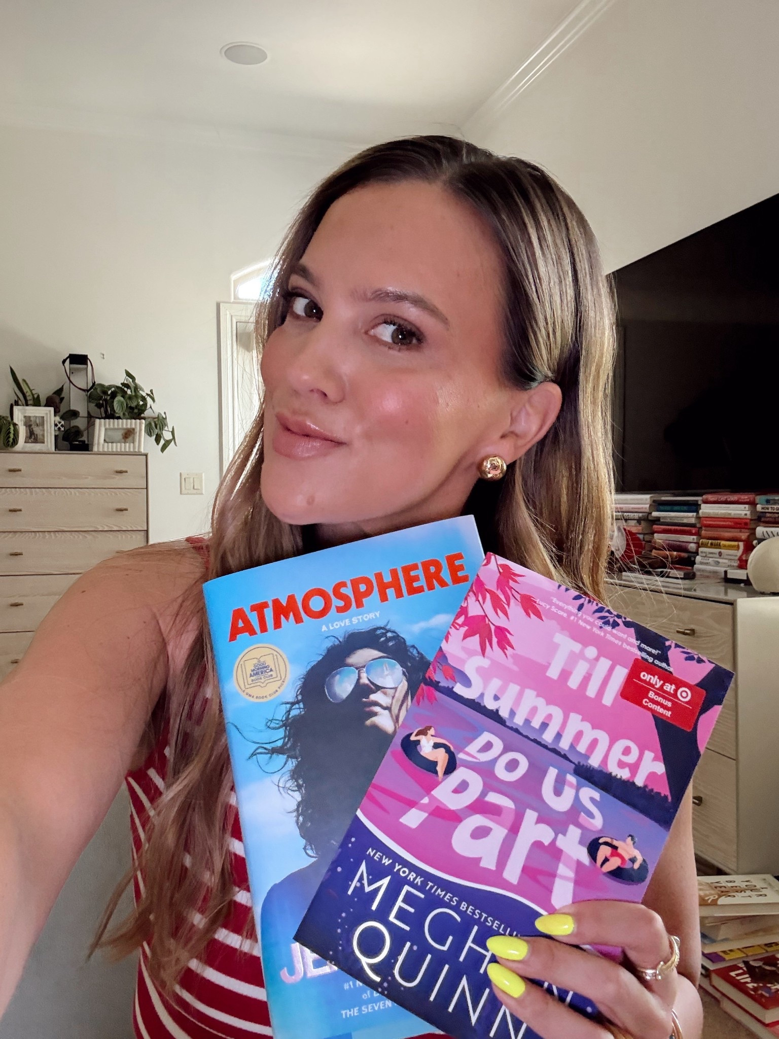 #ad Target made me do it (again). I went in for paper towels and walked out with Taylor Jenkins Reid, Meghan Quinn, and like… five other books🙃

Trying to hit 100 books this year so clearly this haul was necessary. Drop the word TBR and I’ll DM you the links to everything I grabbed - including some Target-exclusive editions. 

What book has totally taken over your life lately?? #targetbooks @target #target