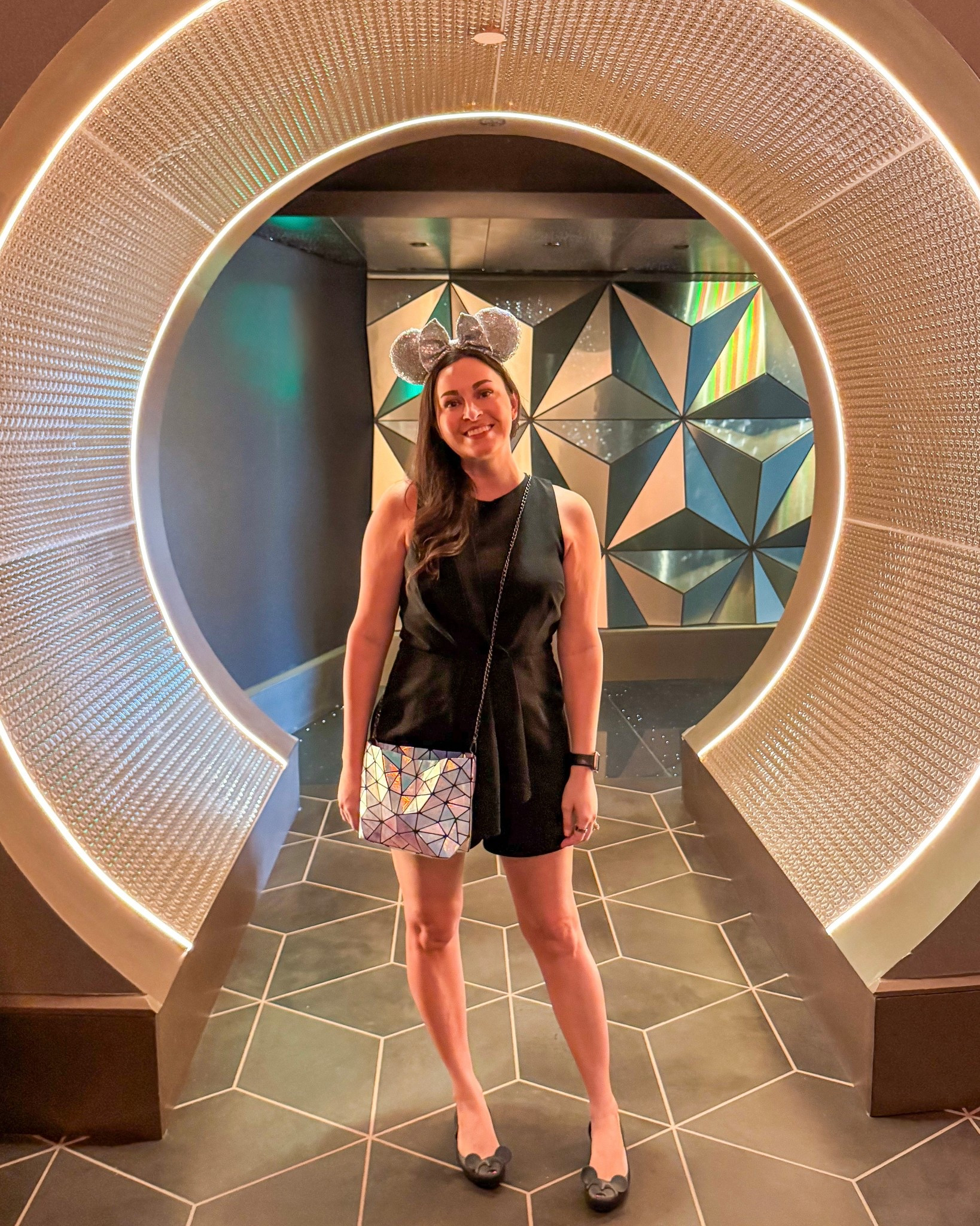 Epcot inspired fit 🌐

#disneystyle