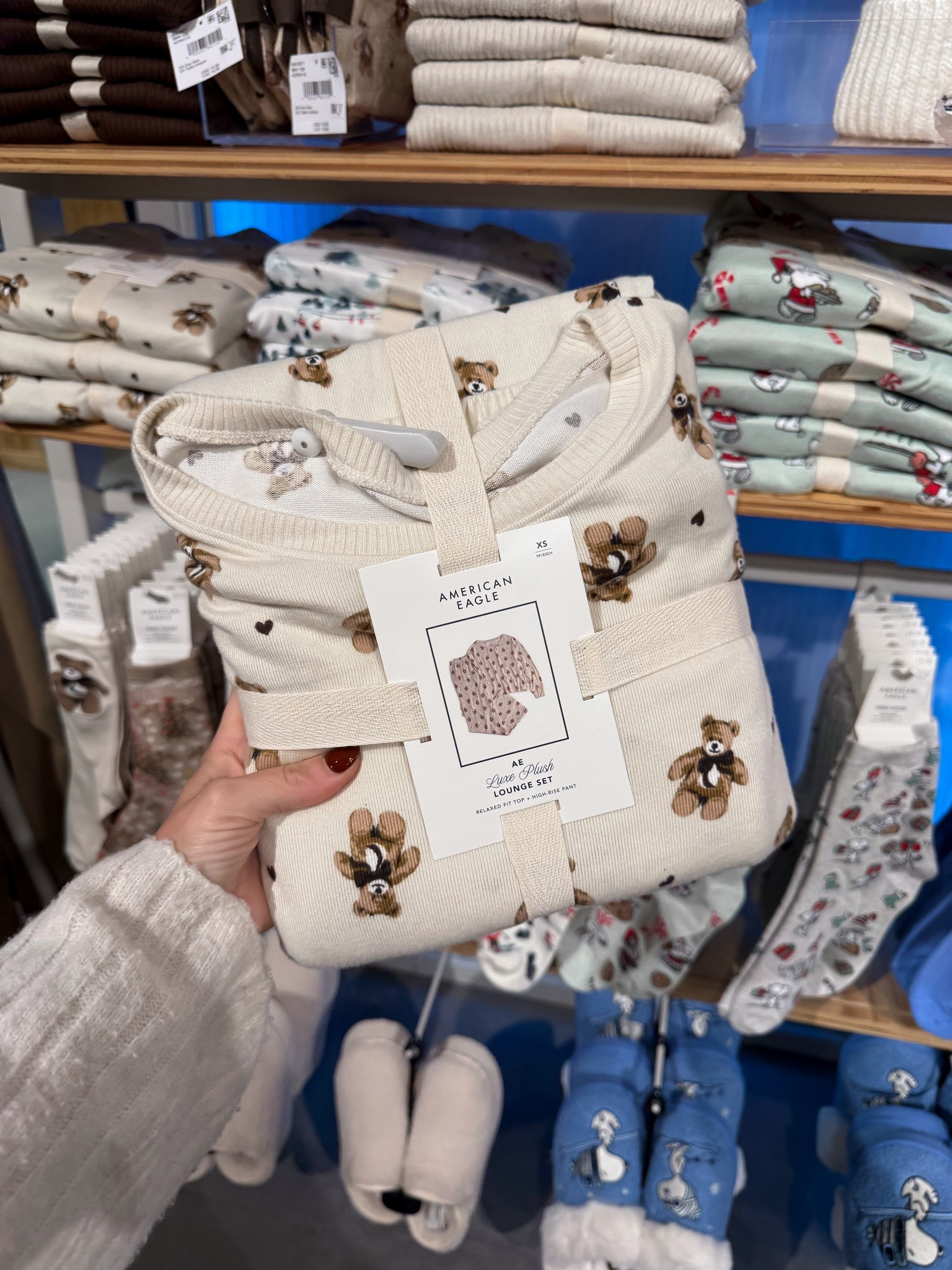 I am currently loving anything teddy bear🧸 these are the softest ever. 


#LTKHoliday #LTKStyleTip #LTKGiftGuide