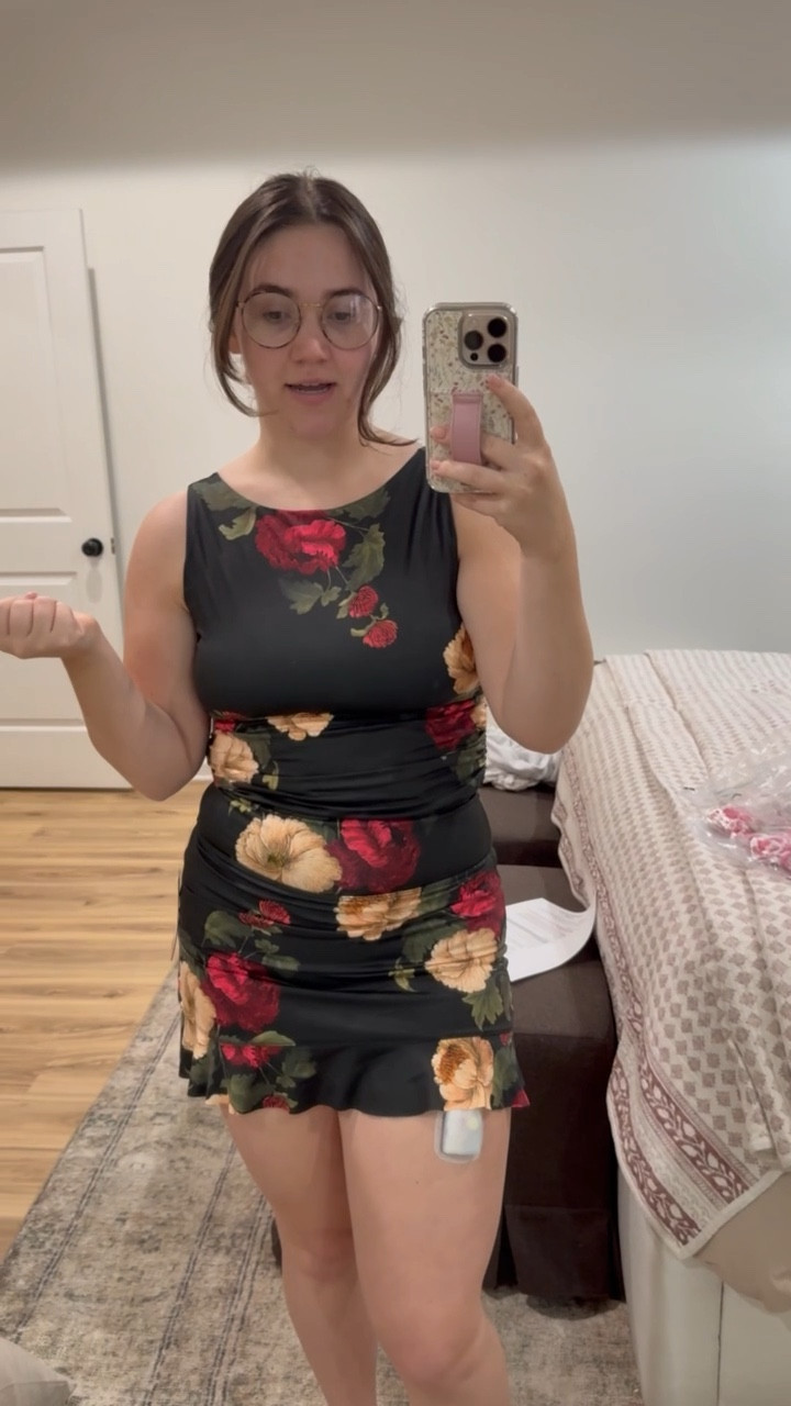 Such great quality swimwear!! 
Wearing a medium in the top and bottom! 🥰

#LTKFindsUnder100 #LTKSwim