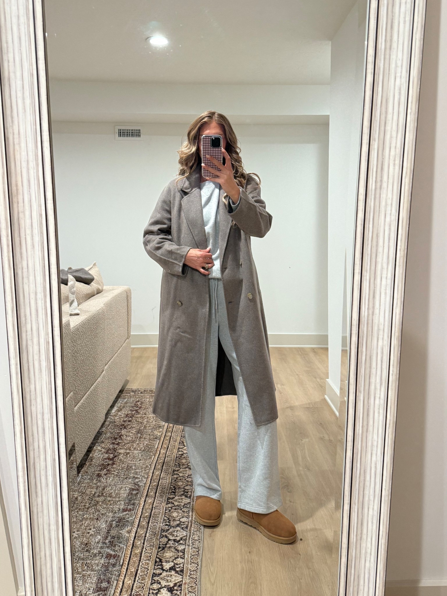Aritzia winter coat! Love this double breasted coat because it’s on the lighter side but still super warm, doesn’t feel bulky and heavy and easy to layer chunky sweater underneath. Wearing my usual medium




Winter coats, tall girl friendlyy

#LTKSeasonal #LTKTravel #LTKTall