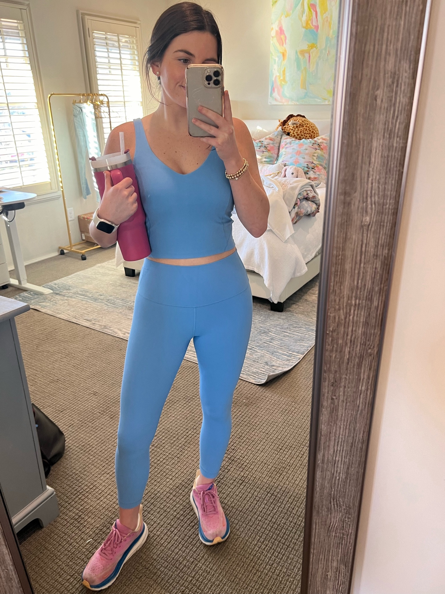 size 4 in leggings (I got 23” in which hits perfectly on me I’m 5’2) and size 6 in top

#LTKfindsunder100 #LTKMostLoved #LTKfitness