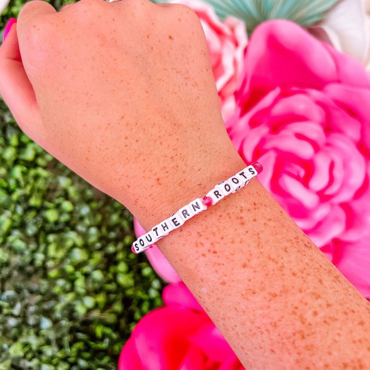 SOUTHERN ROOTS Bracelet - Pink Crystal - White | Southern Roots