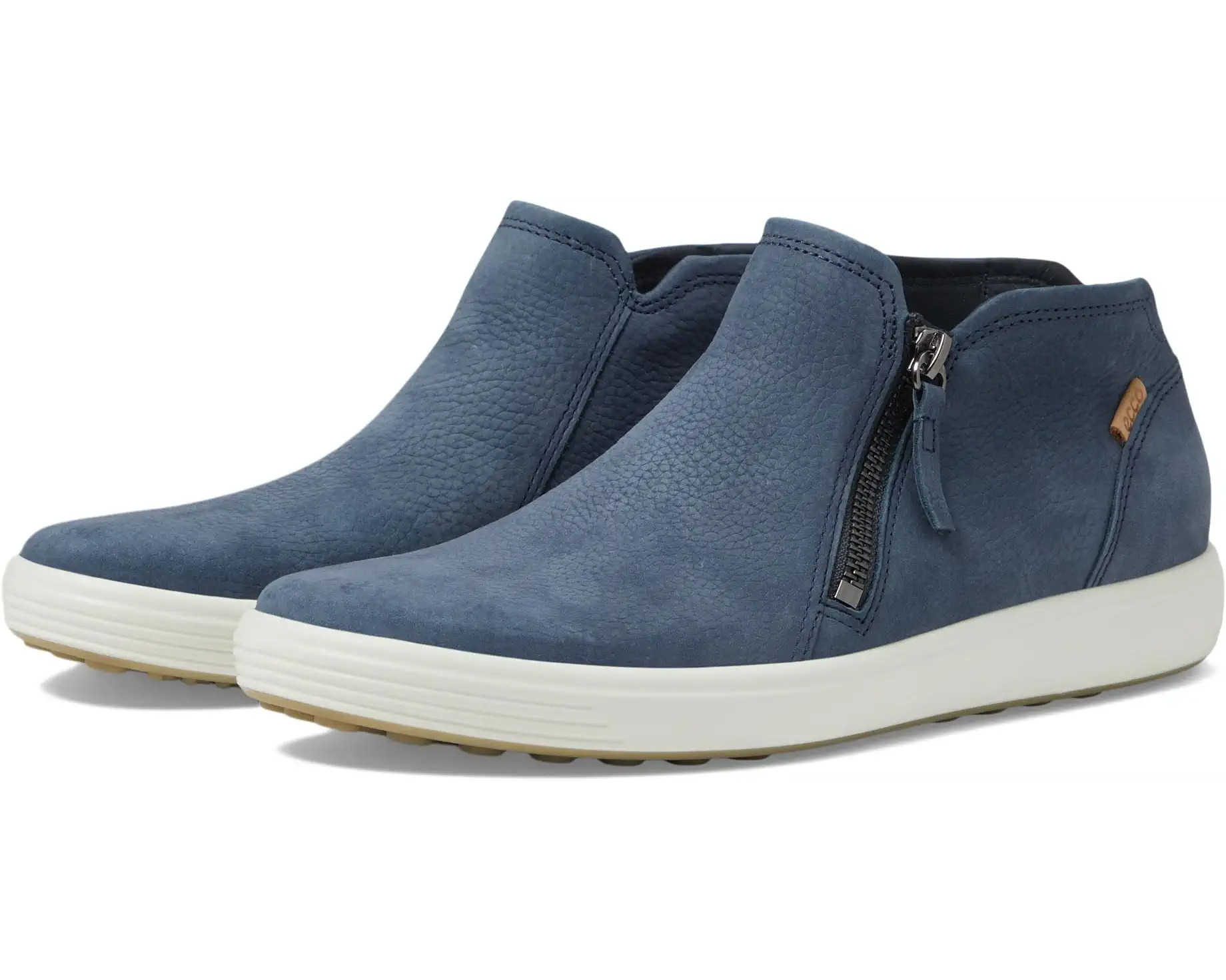 Soft 7 Low Cut Zip Bootie | Zappos