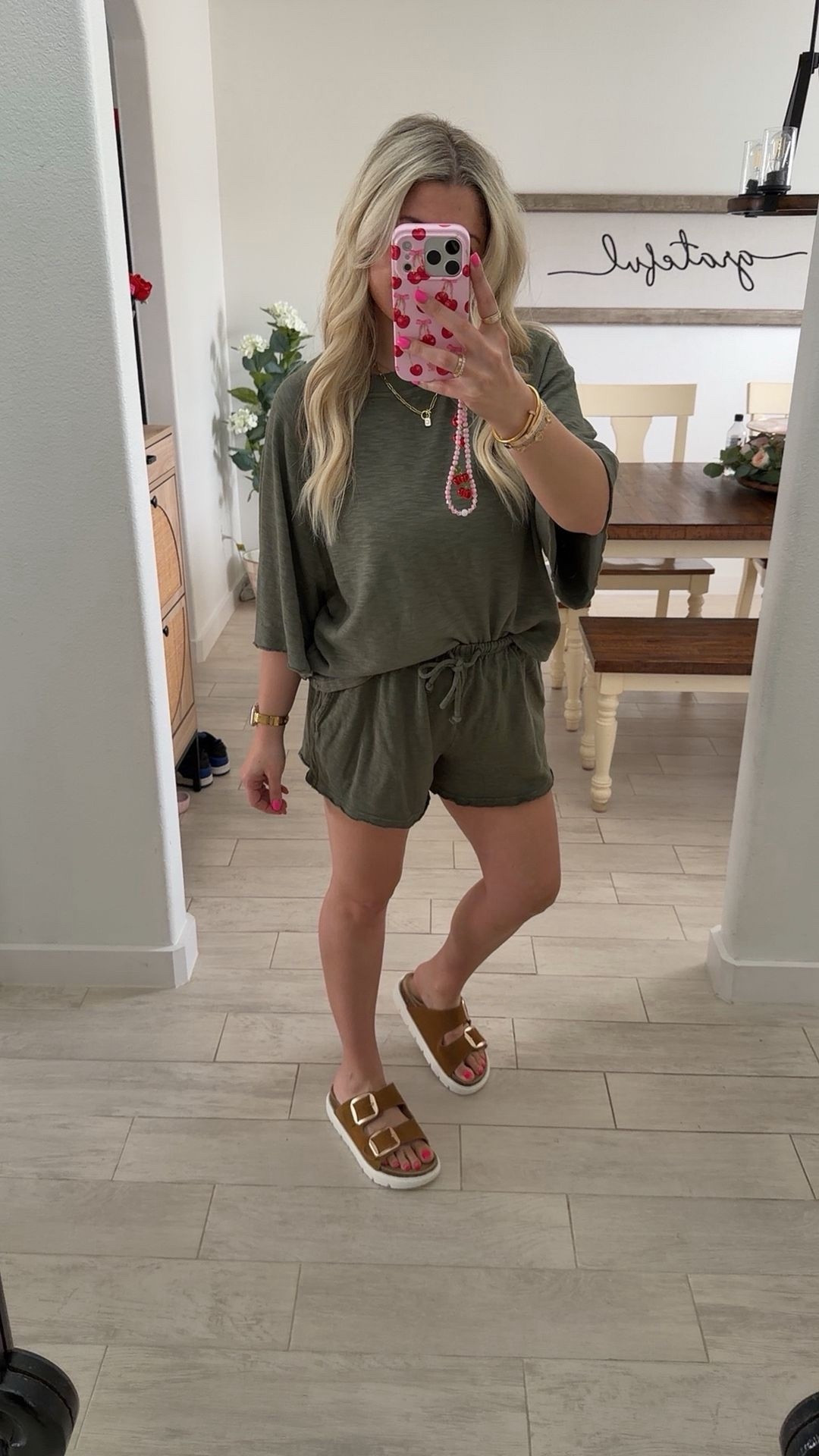 OOTD 
Size small
Sandals tts
Everyday comfy cute outfit

#LTKootd