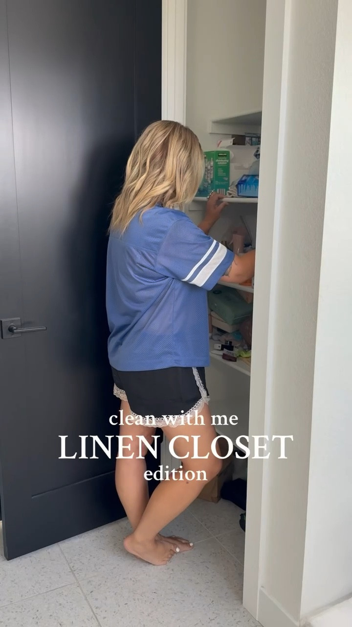Sunday reset. Linen closet clean out. Storage and organization.

#LTKHome #LTKmomlife #LTKdayinmylife