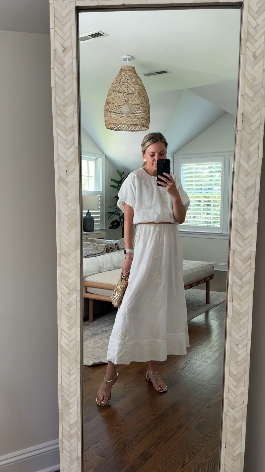 Matching set for summer with the prettiest embroidery detail. I’m 5’5 wearing a 4/small, tts 

Vacation outfit, resort wear, summer outfit