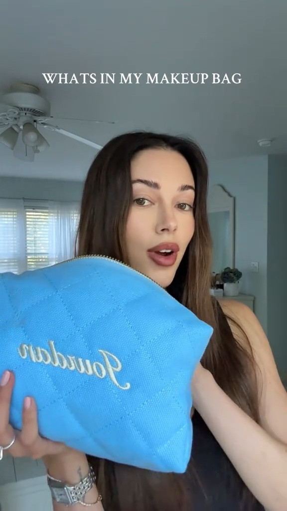 what’s in my makeup bag ✨💄👄

#LTKFindsUnder50 #LTKBeauty #LTKFindsUnder100