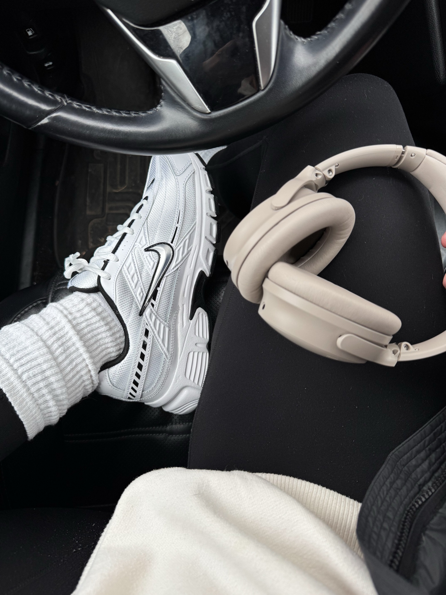 Bose headphones, noise canceling headphones, Nike sneakers, Nike shoes, fitness, workout, gym

#LTKFitness #LTKSaleAlert #LTKShoeCrush