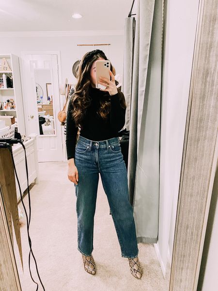 Office ootd! I’m obsessed with these new wide leg jeans 🤩

#LTKworkwear #LTKshoecrush
