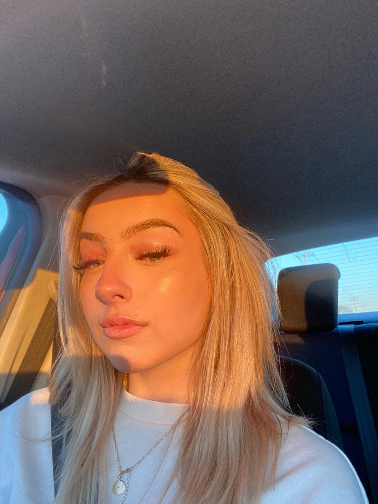 golden hour makeup

#LTKfit #LTKbeauty #LTKstyletip