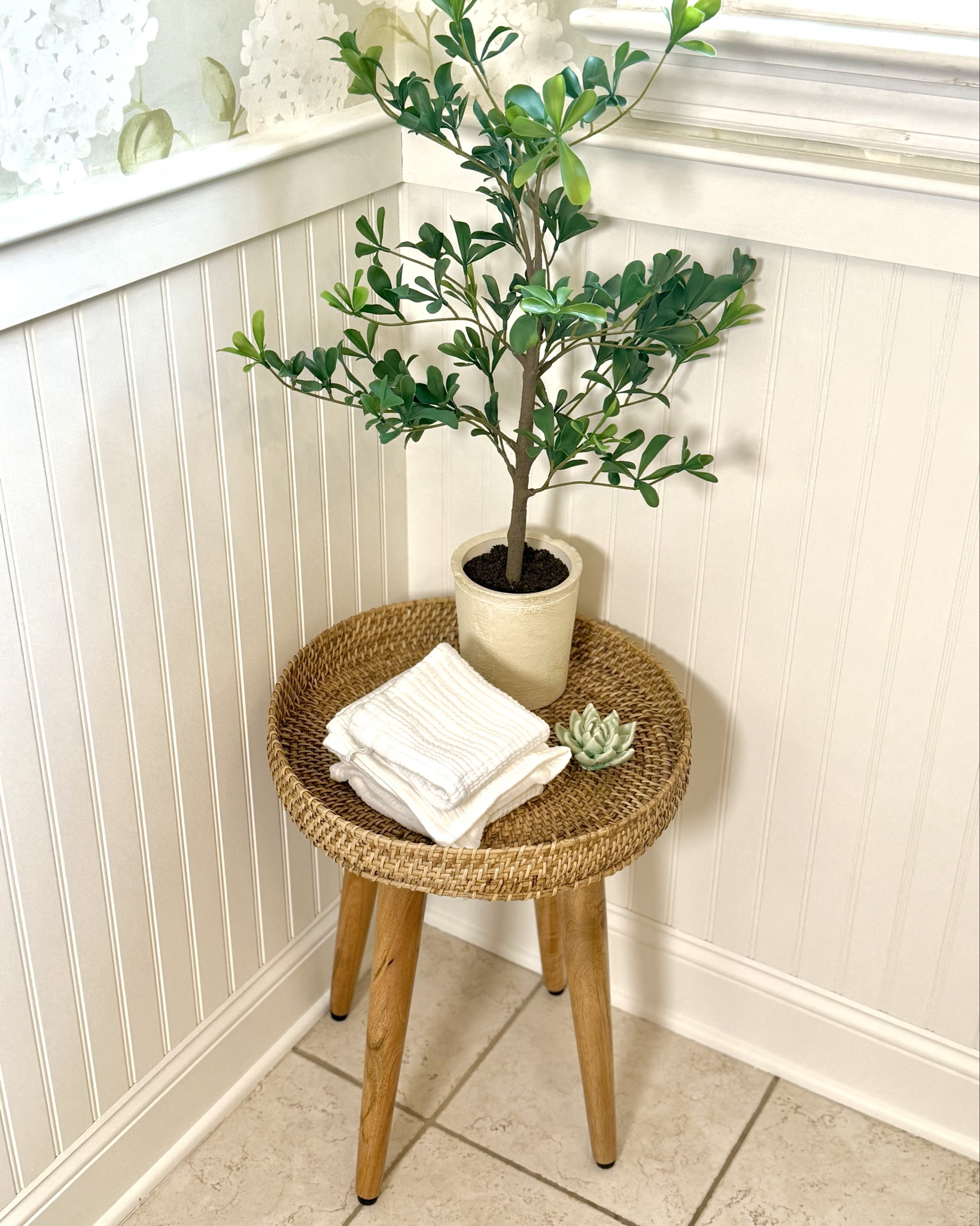 Recent Target finds. I love how affordable these prices are yet how expensive they look! ❤️

#LTKHome