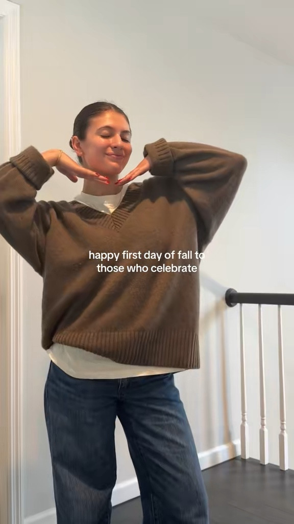 happy first day of fall to those who celebrate🍁

#LTKPetite #LTKFallSale #LTKSeasonal