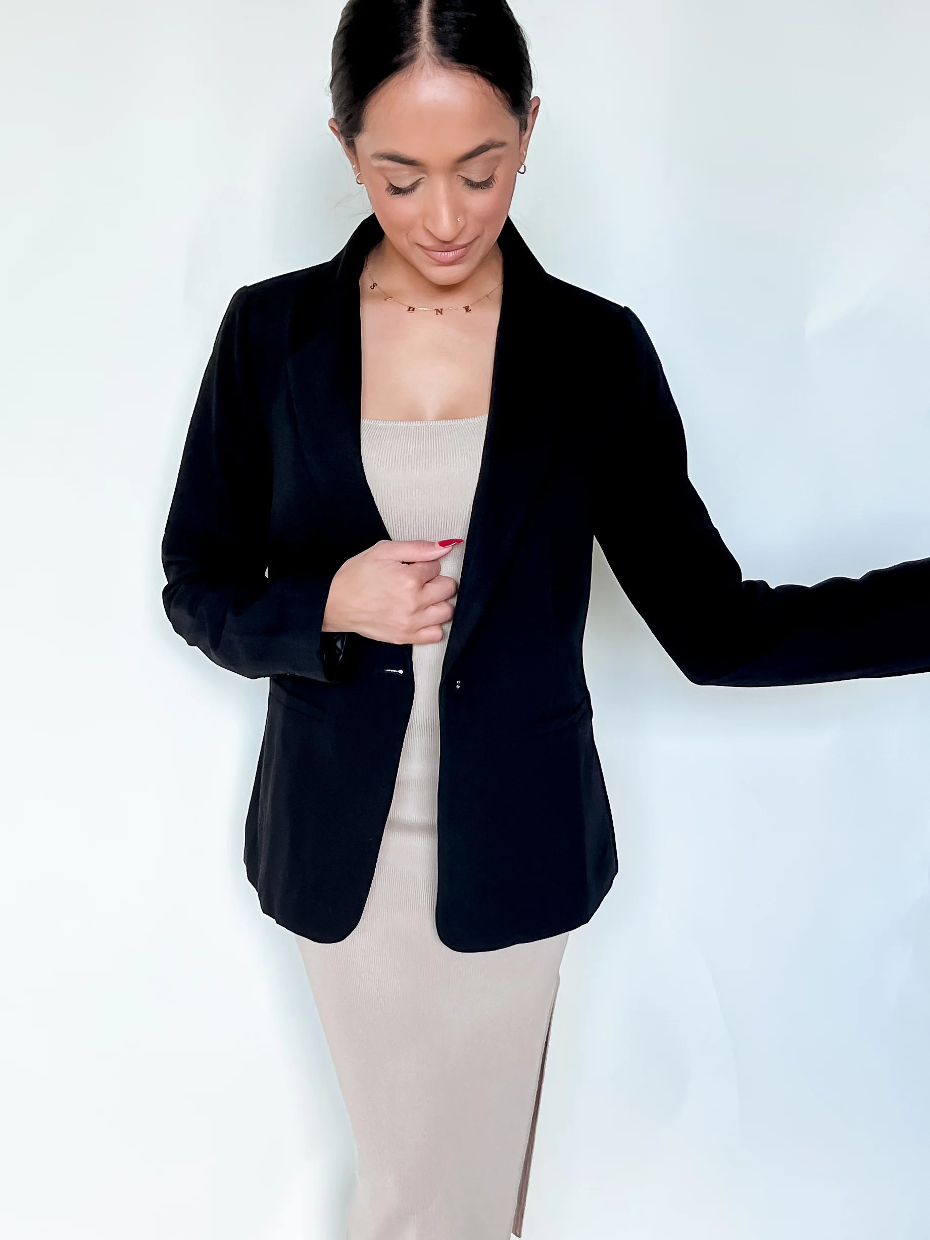 MONEY MOVES BLACK BLAZER | Harper's Den