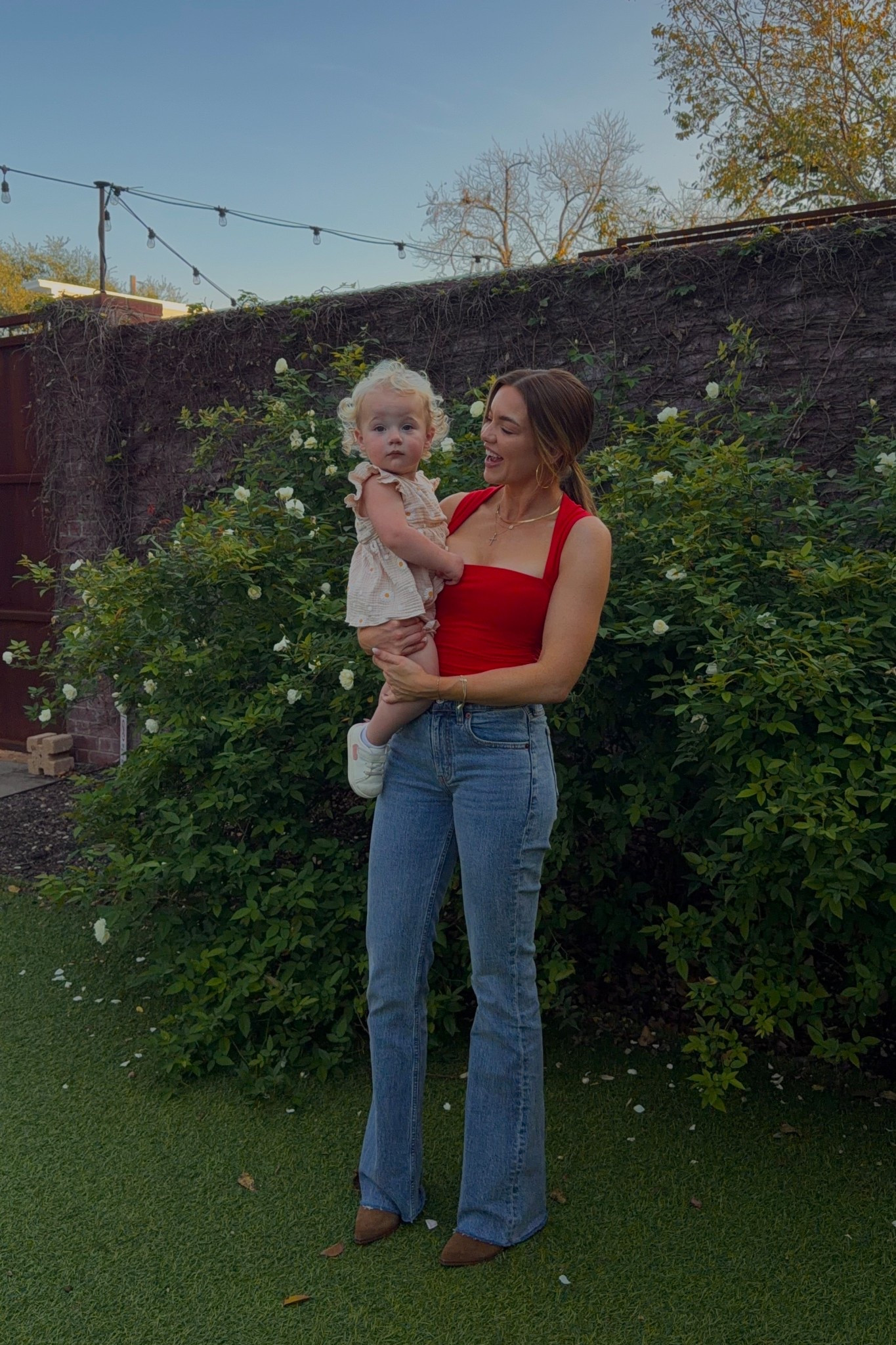 top: xs // jeans: 24 regular 