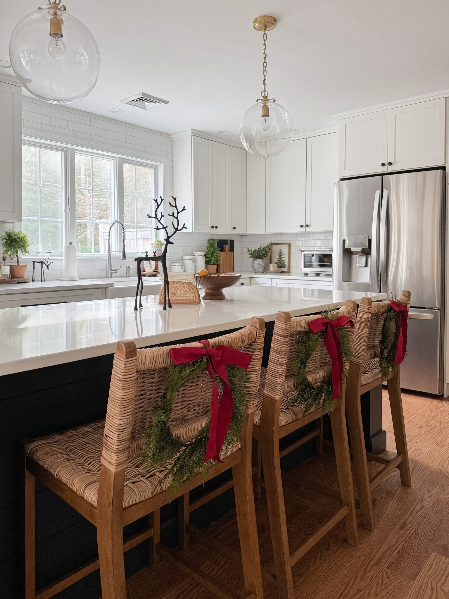 Holiday kitchen decor home styling home decor home favorites coastal home classic Christmas decor kitchen styling sherricalnanhome

#LTKHoliday #LTKFindsUnder50 #LTKHome