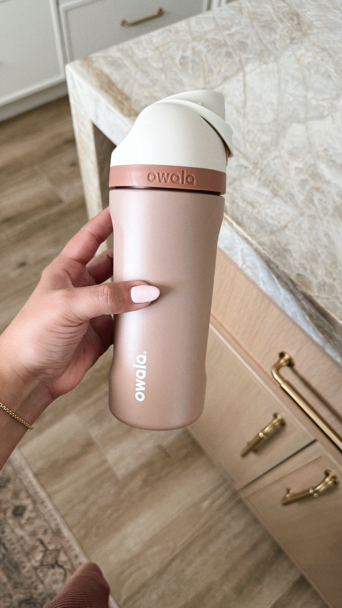 Unwell at how CUTE this blushy / nude owala water bottle is! This is the kids 16oz limited edition so grab it while you can 🤍 comes in larger sizes too! 

#owala #target #targetfind #waterbottle #girls #nude #neutral #hearthandhand #easterbasket #spring #kidsowala #newowala 

#LTKFamily #LTKHome #LTKFindsUnder50