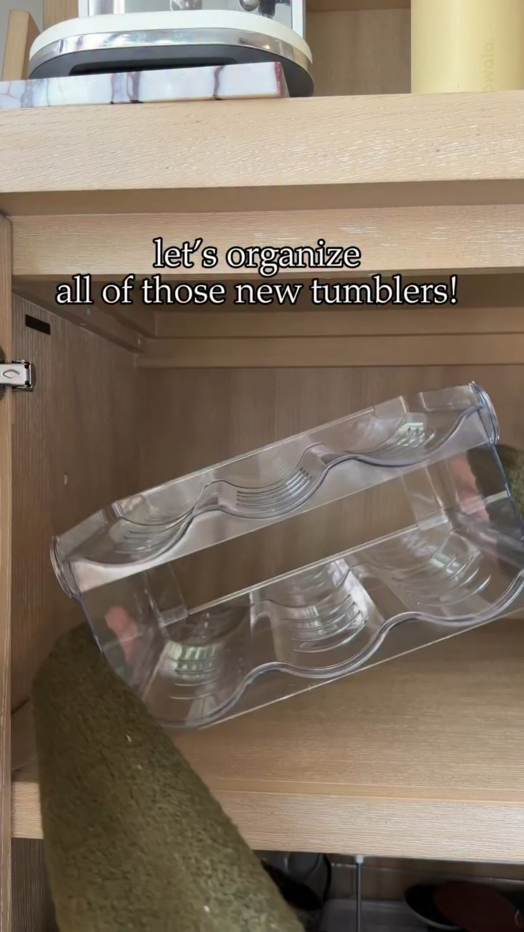 Follow + Comment “SAVE” for links to the best organizer on Amazon! 🩷 The easiest way to clean up those cabinets and drawers!! 🙌 Organizing alll over my home, follow along! 
•
•
#organization #organizationhacks #amazonorganization