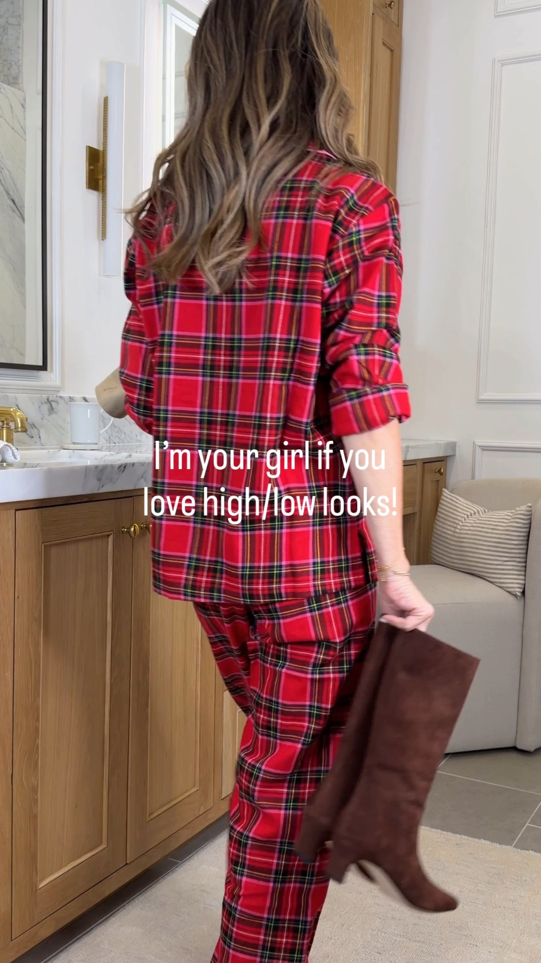 I’m your girl if you love high/low looks! I’m 5’6’’.
-V neck sweater size S
-Khaki size S 
-Faux leather pant TTS
-Boots TTS

#LTKootd #LTKSeasonal #LTKOver40