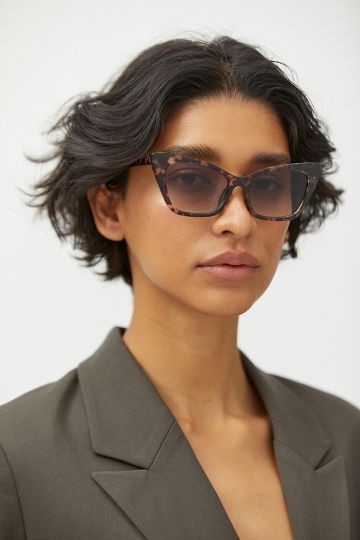 Viola Square Cat-Eye Sunglasses | Urban Outfitters (US and RoW)