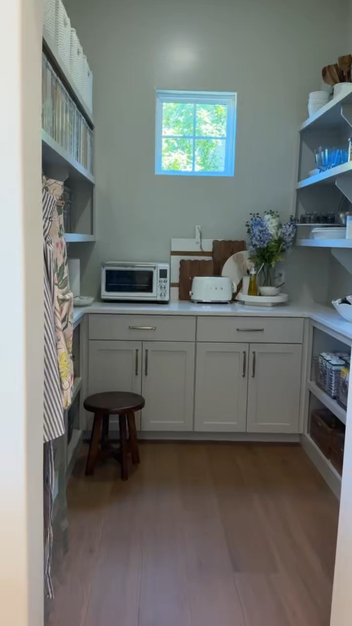 We have recreated Christina’s Pantry using products from the Friends & Family Sale happening right now at @bedbathandbeyond, @The Container Store, @overstock, and @Kirkland's.

The Home Edit Bins and Rowan Drawer Organizers from The Container Store, Christina’s favorite Cuisinart Fondue Pot and Immersion Blender from Bed, Bath, & Beyond, gorgeous drinking glasses and scalloped serving board from Overstock, and the sweetest birds and marble accents from Kirkland’s combine to create a room in Christina’s home she is proud to display.

We’ve gathered a collection of products and trusted brands we genuinely recommend—items we would confidently bring into the homes we design and organize for our clients.

Explore our LTK shop to browse our favorites from this Friends & Family Sale, and as always, shop with intention, choosing pieces that will serve your home well for years to come.

#Ad #bedbathandbeyond #thecontainerstore #overstock #kirklands

#LTKHome