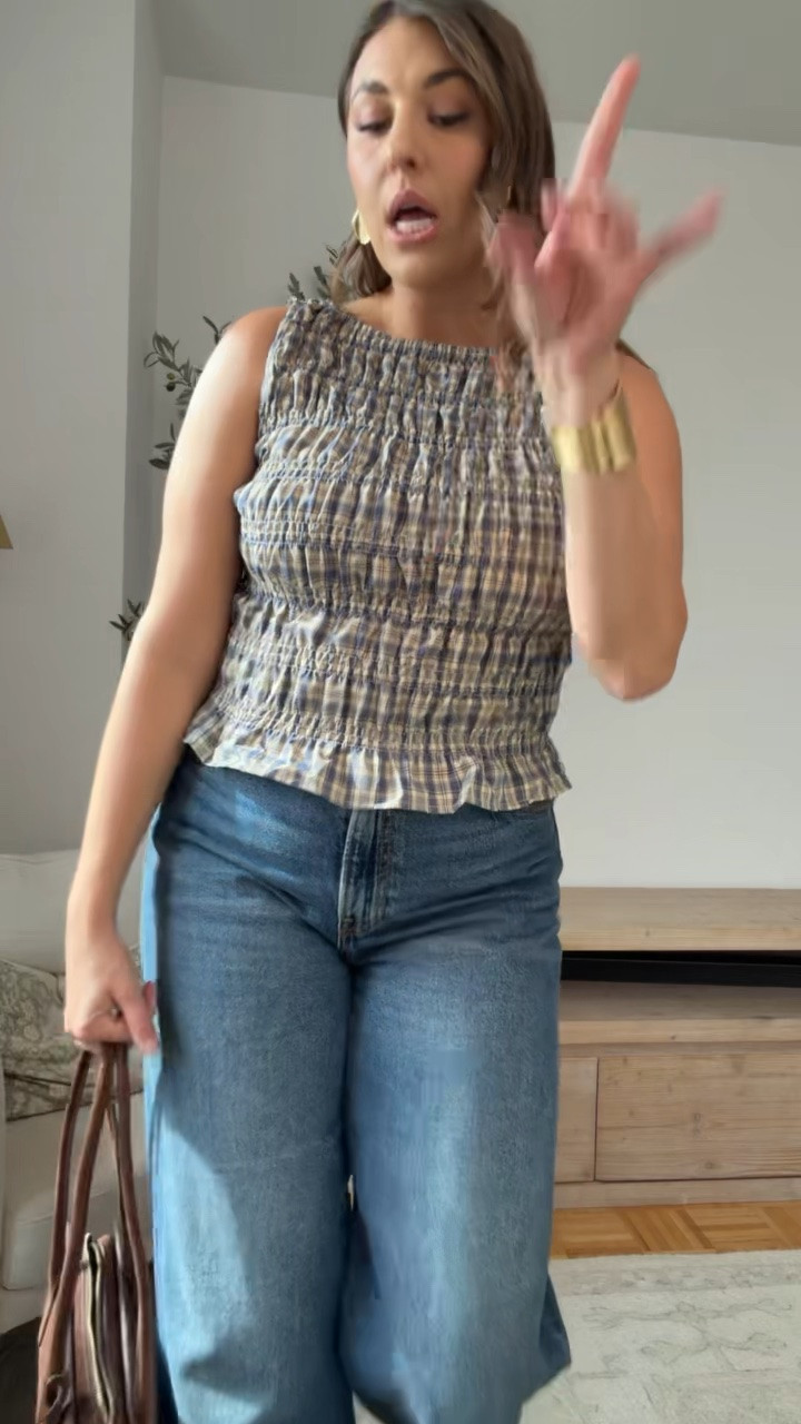 This is such an easy fall outfit formula 🤎 A flattering plaid top, wide-leg denim + a chocolate brown bag = done. Cute enough for lunch or dinner but still super wearable. Tap to shop the full look!

midsize fall outfit, size 12/14, plaid top, wide leg jeans, casual fall outfit, chocolate brown bag, everyday fall style

#LTKootd #LTKdayinmylife #LTKSeasonal
