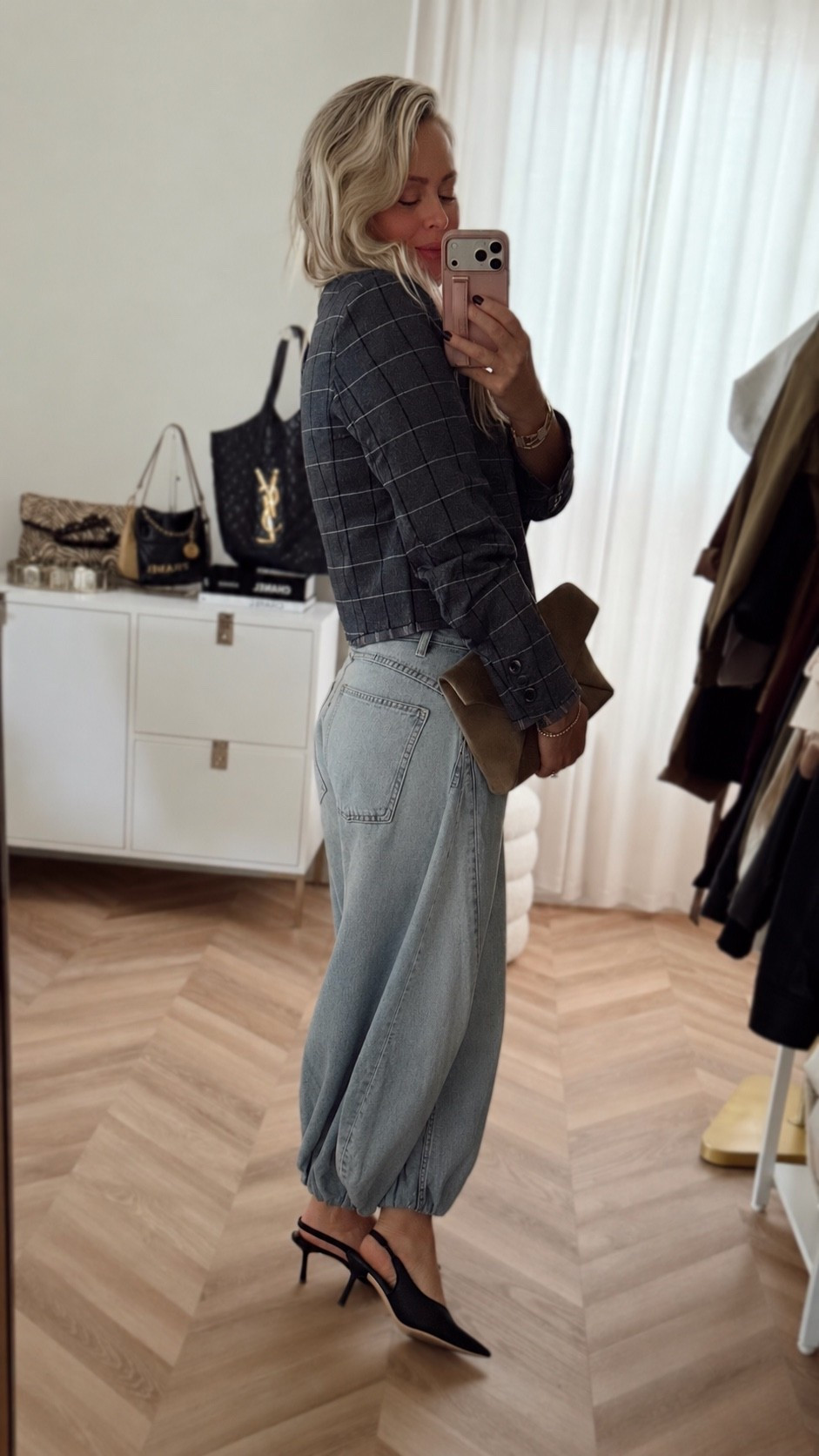 Obsessed with these jeans! So cute and comfy on! TTS! Jacket I did small.🤎🍂

Trending now!

#LTKootd #LTKSeasonal #LTKWorkwear