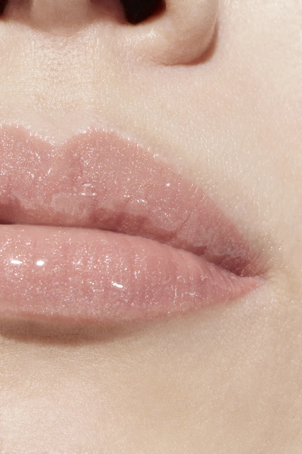 CHANEL ROUGE COCO HYDRA GLOSS Hydrating and Smoothing High-Shine Lipgloss | Chanel, Inc. (US)