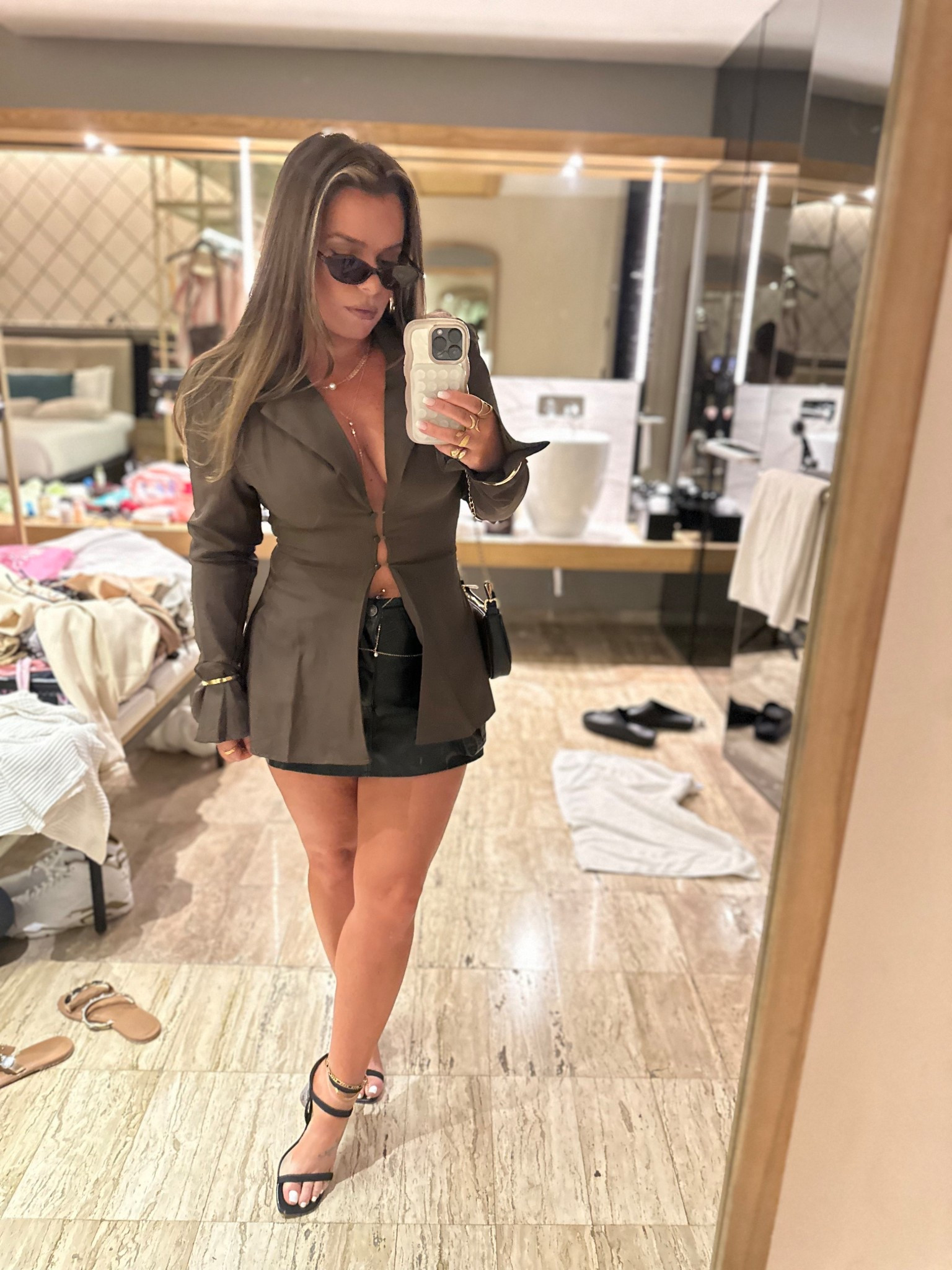 I'm in an xs in the shirt but do wish I got a small!