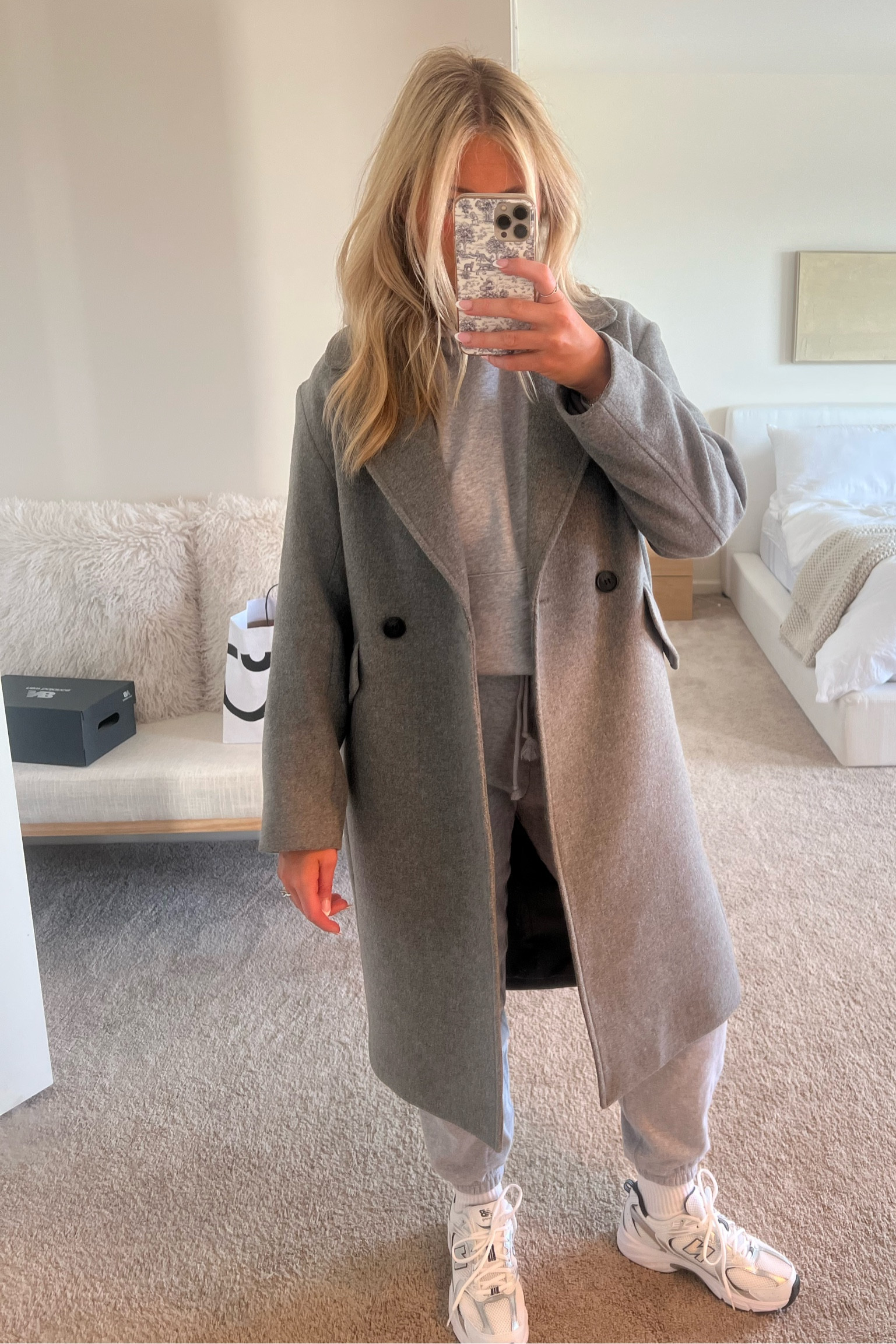 Coat: Small
Joggers: Medium
Sweatshirt: Large 