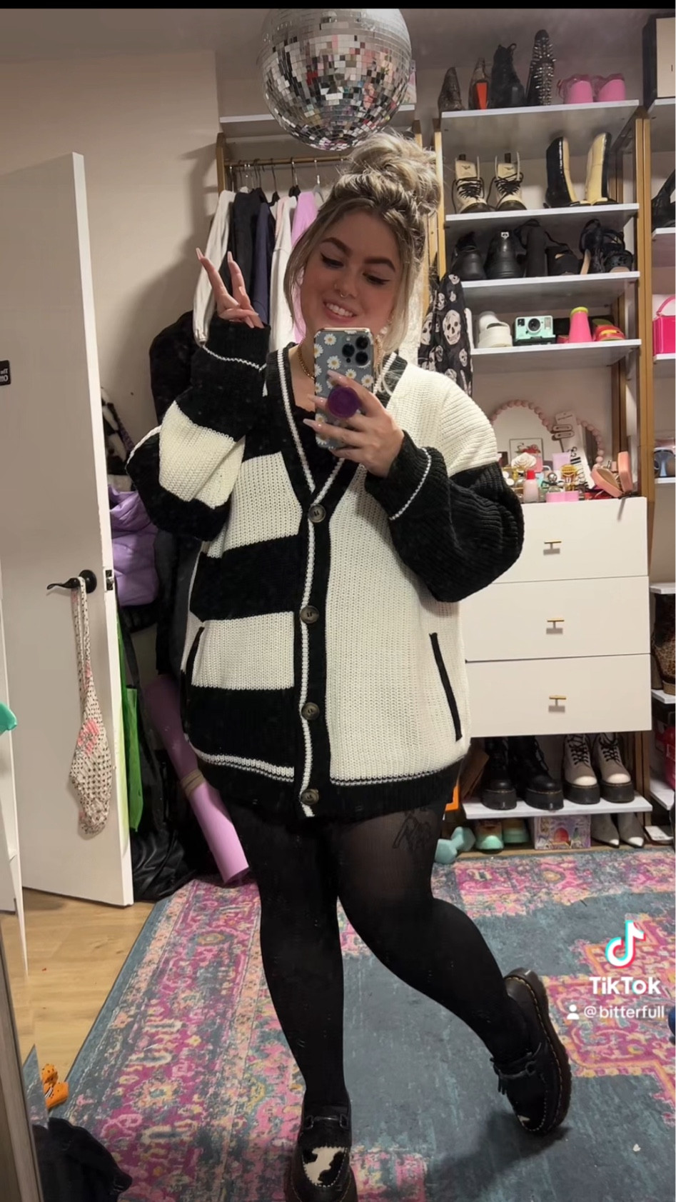 recent work outfit 2🖤🤍

#LTKworkwear #LTKstyletip #LTKmidsize