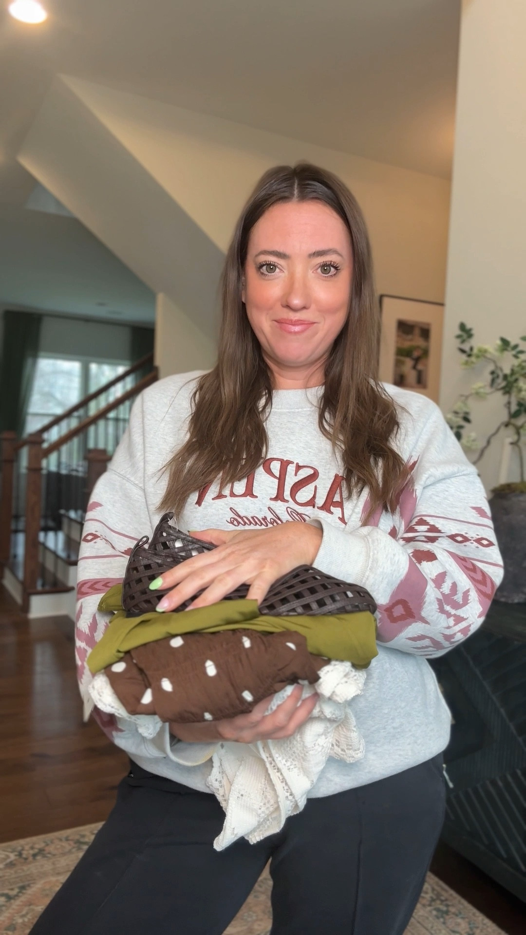 H&M spring finds you're going to love. Most of these items are $15-30!



Spring finds
Hm finds
Spring dress 
polka dot trend 