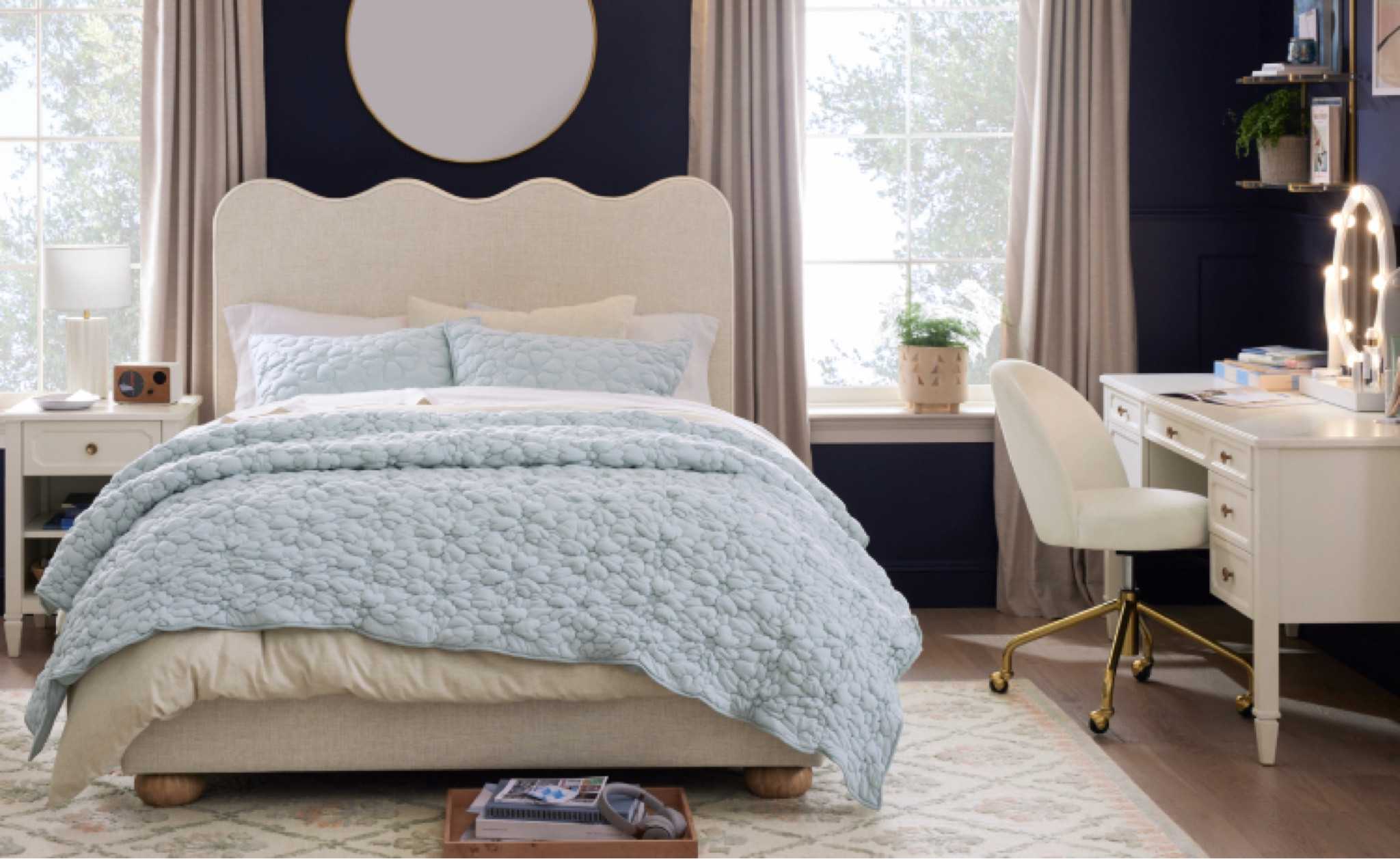 bedroom
#bedroom #bedroominspo #floraldecor #bedding #bedroomdecor #home #homeaccents #trending

#LTKHome #LTKStyleTip #LTKFindsUnder100