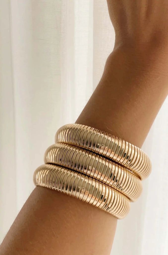 NEW!! Golden Hour Stretch Bracelet Set in Gold | Glitzy Bella