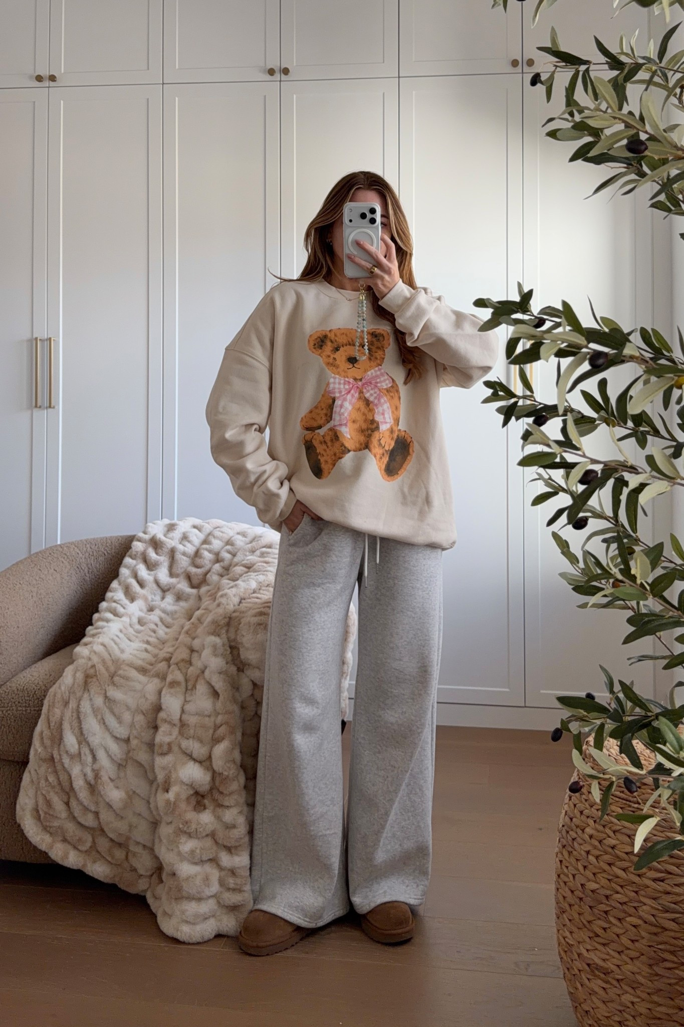sunday comfies! sized up to a medium in the teddy bear sweatshirt for a oversized fit. use code MICHELE at @pinklily. sweatpants are from @abercrombie & my favorites! wearing a small short and i’m 5’3  