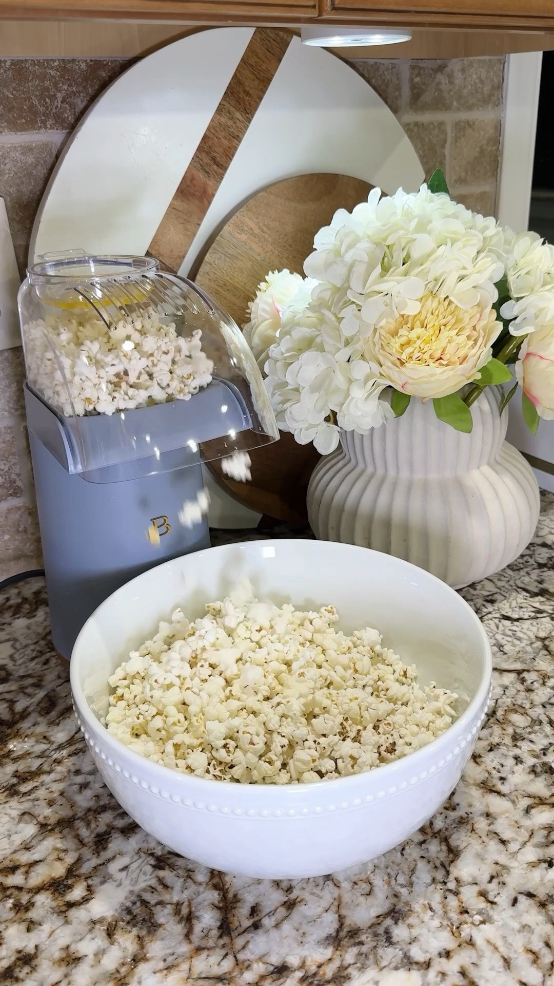 Still looking for Last minute Gift? I’m sharing amazing gift ideas under $35 all available @Walmart #walmartpartner #Walmartgifts #WalmartHoliday
@shop.ltk #liketkit #ltkit #ltk.it 

#LTKGiftGuide #LTKHoliday #LTKHome