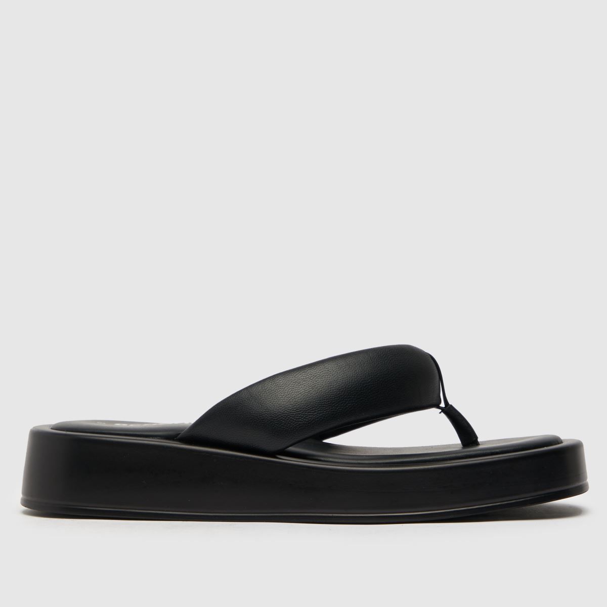 schuh tonya flatform toe thong sandals in black | Schuh