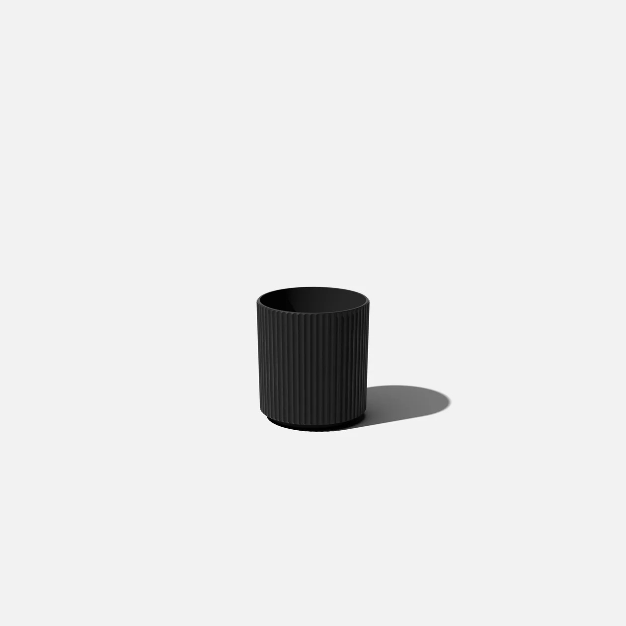 demi planter | Veradek