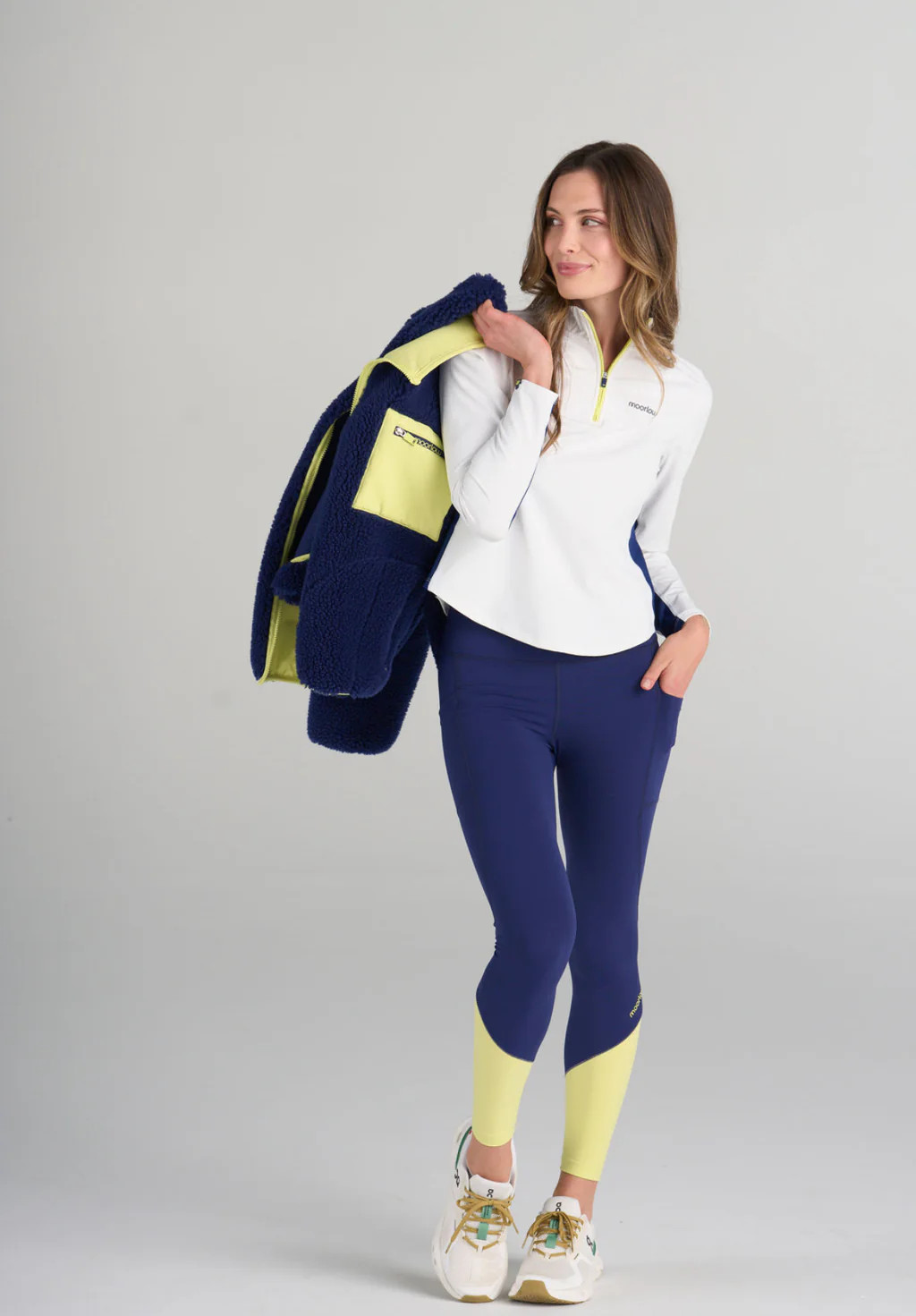 The Traveler - Midnight | moorlow