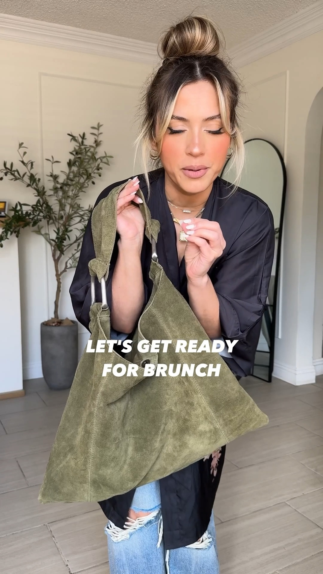 Spring Outfit 💕 easy cute brunch look ☺️

Size 28 in jeans
Small in top 

#LTKSpringSale #LTKStyleTip #LTKPetite