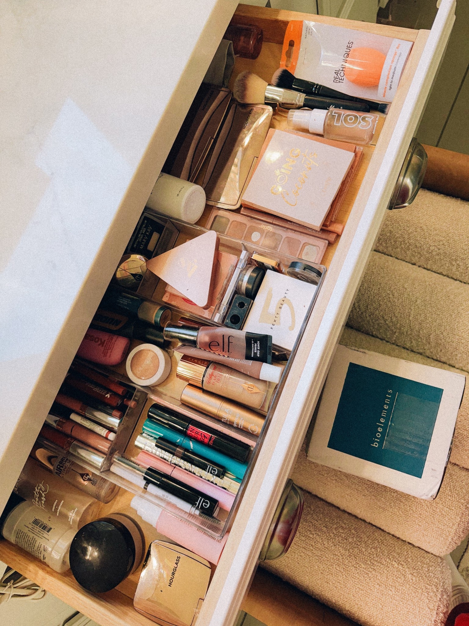 All of my makeup favorites right now ✨


#makeup #simplemakeup #mascara #lipstain #blush #bronzer #skincare 

#LTKgrwm #LTKBeauty #LTKselfcare