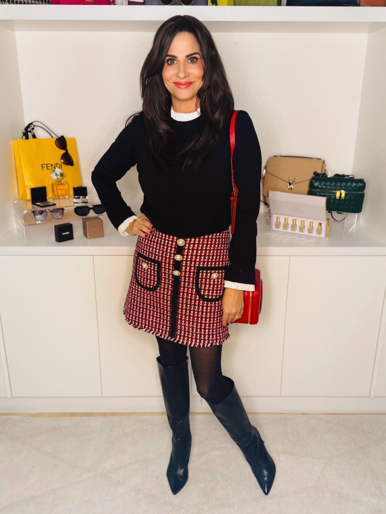 Definitely channeling Blair ! However, I love this tweed skirt. Well I love the look . 
Skirt sm / 2 , sweater / knit top sm , boots TTS , pantyhose sm. 

#LTKOver40 #LTKStyleTip #LTKSaleAlert