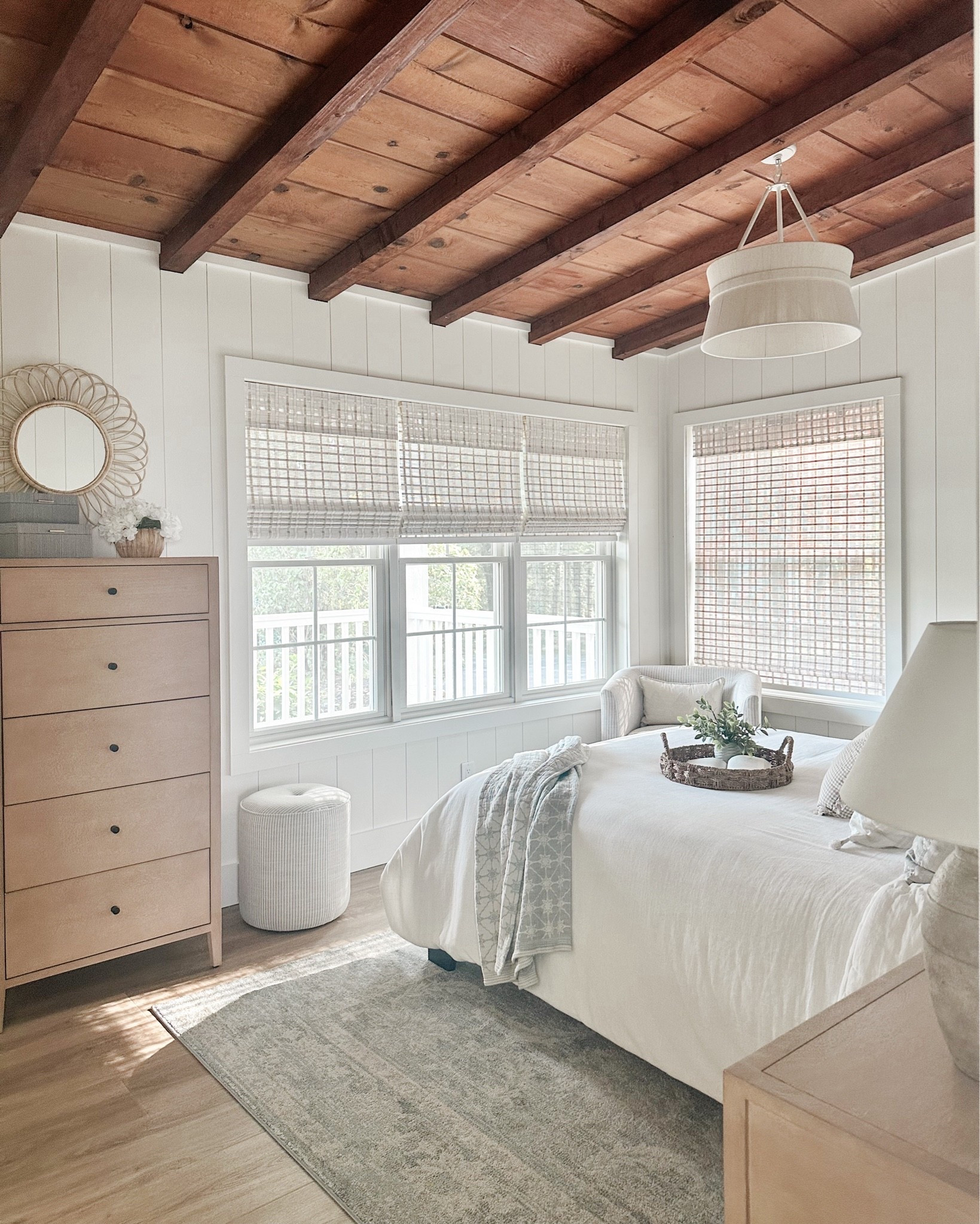 Coastal Cottage Bedroom Design✨🩵

Bedroom Decor | White Bedding | Blue Area Rug | Tall Dresser | Coastal Lighting

#LTKHome