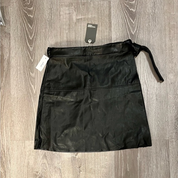 Aritzia Wilfred Free Vegan Leather Wrap Mini Skirt | Poshmark