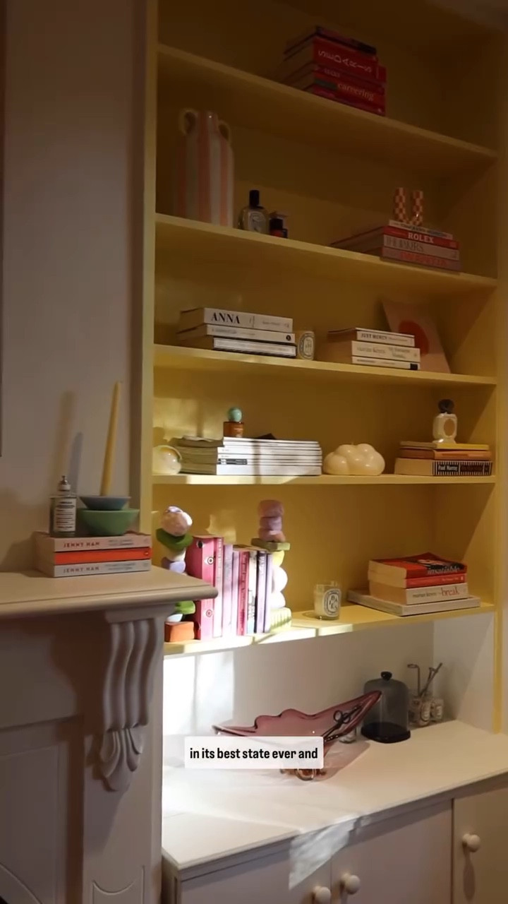 Prepping for a dinner party means a deep clean of the house is in order - like lifting up the rug type of deep clean! The @dyson_anz Wash G1 worked over time on our wood floors to get the house sparkling and in tip-top shape. Cleaning both wet and dry debris - I’ll forever be both disgusted and amazed at the results it delivers. So satisfying. AD #DropTheMop #DysonWashG1 
@ltk.australia 

#homeinteriors #cleaning #housecleaning #interiordecor