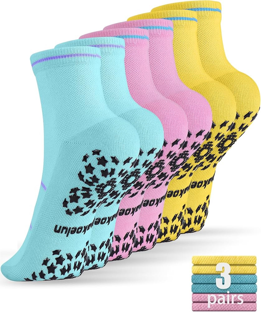 Non Slip Pilates Socks with Grips for Yoga, Barre, Grippy, Hospital, Ballet for Women with Arch S... | Amazon (US)