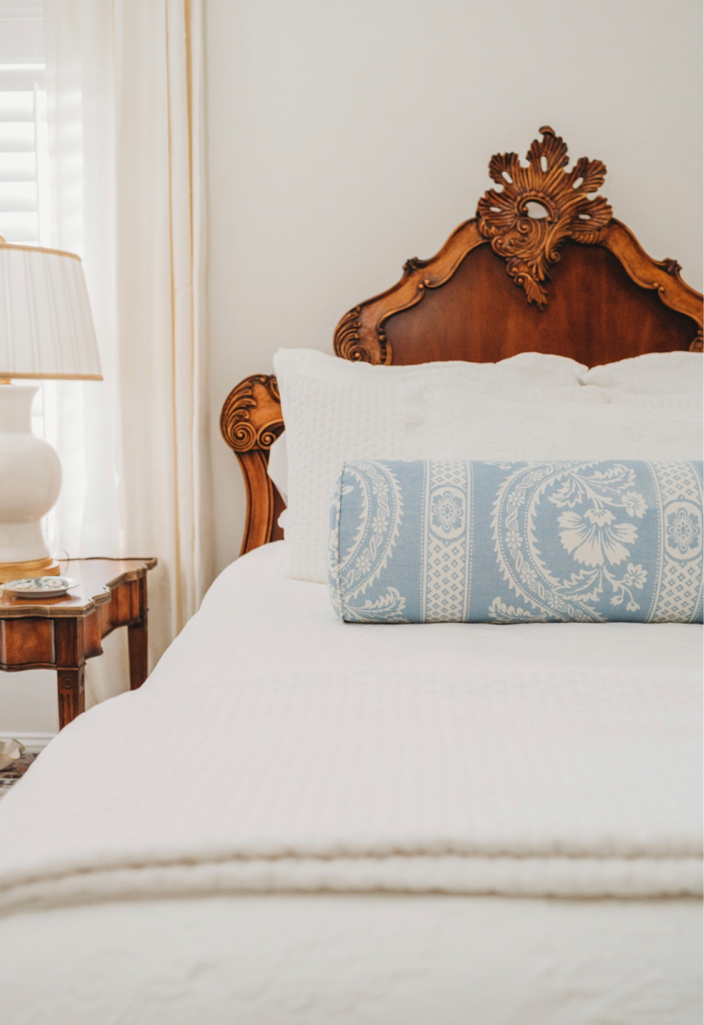 My bedroom with exact products linked! 💙