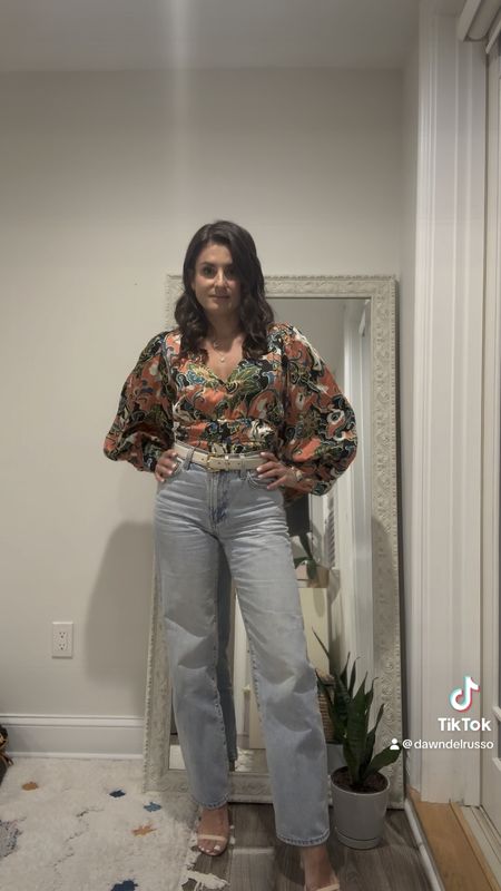 A cute top and jeans for Saturday night dinner 