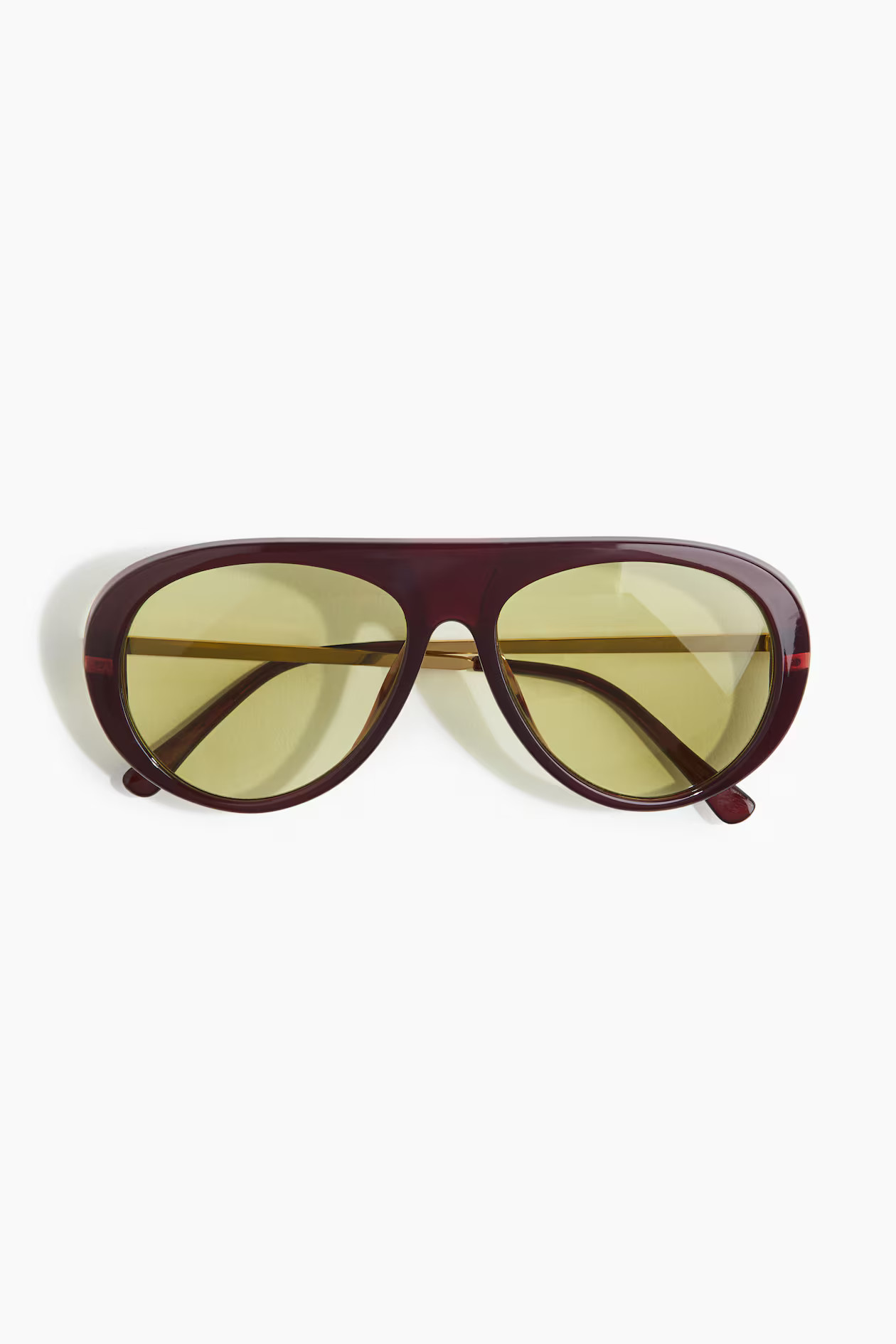 Retro-style sunglasses | H&M (UK, MY, IN, SG, PH, TW, HK)